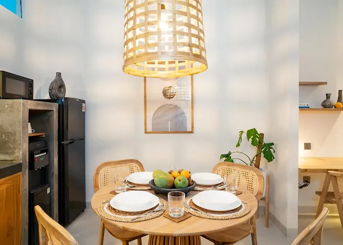 Alaya Homes C - Elegant Japandi Loft In スミニャック